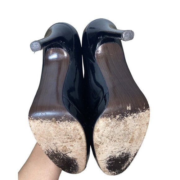 Stuart Weitzman Black Patent Leather Round Toe Pumps Heels Size 5.5 - Picture 12 of 12